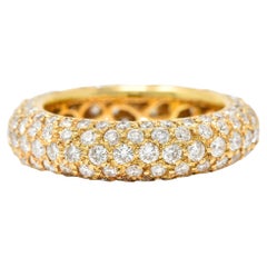 Vintage 0.60 Diamond 18 Karat Yellow Gold Band Ring For Sale at 1stDibs