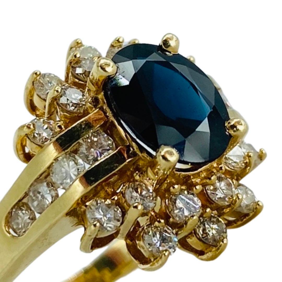 Oval Cut Vintage 4.00tcw Blue Sapphire and Diamonds Cluster Cocktail Ring 14k Gold For Sale