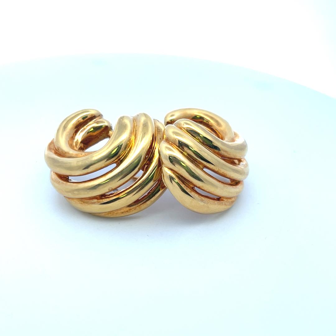 Vintage 40,30 Gramm 1,40 Zoll 18 Karat Gelbgold Clip auf Ohrringe im Angebot 7