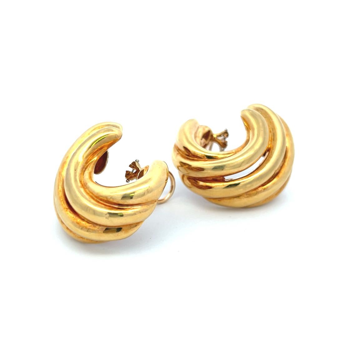 Vintage 40,30 Gramm 1,40 Zoll 18 Karat Gelbgold Clip auf Ohrringe im Angebot 5