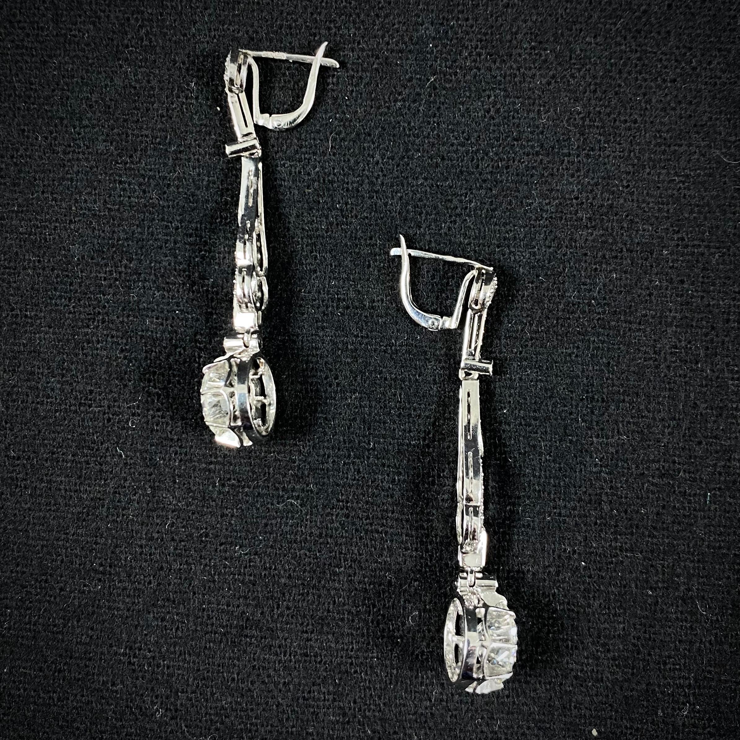 Vintage 4.04 Carat VVS Art Deco Style Diamond Pendant Drop Earrings White Gold For Sale 11