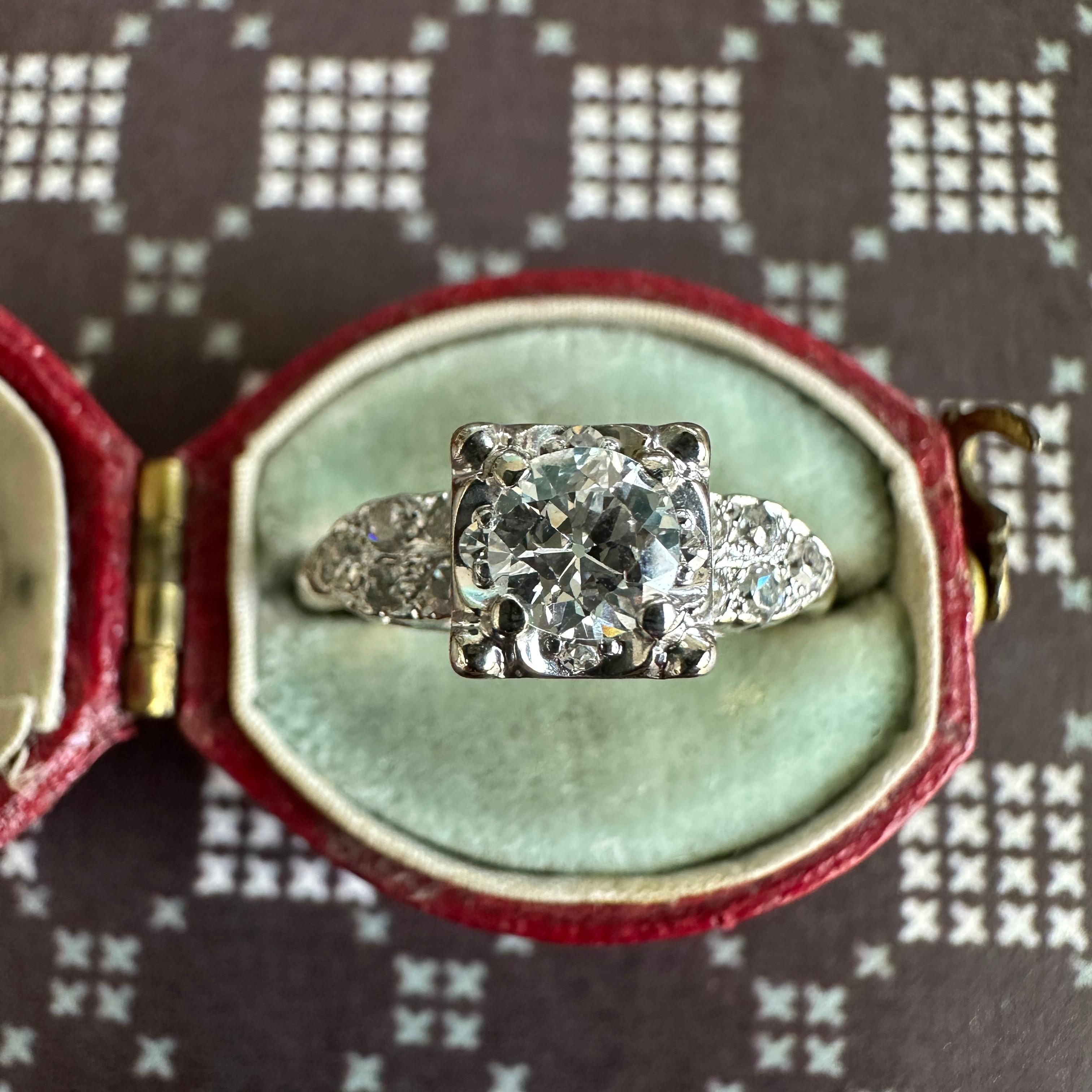 Anello di fidanzamento d'epoca con diamante da 0,40 carati in oro bicolore 14K in vendita 9