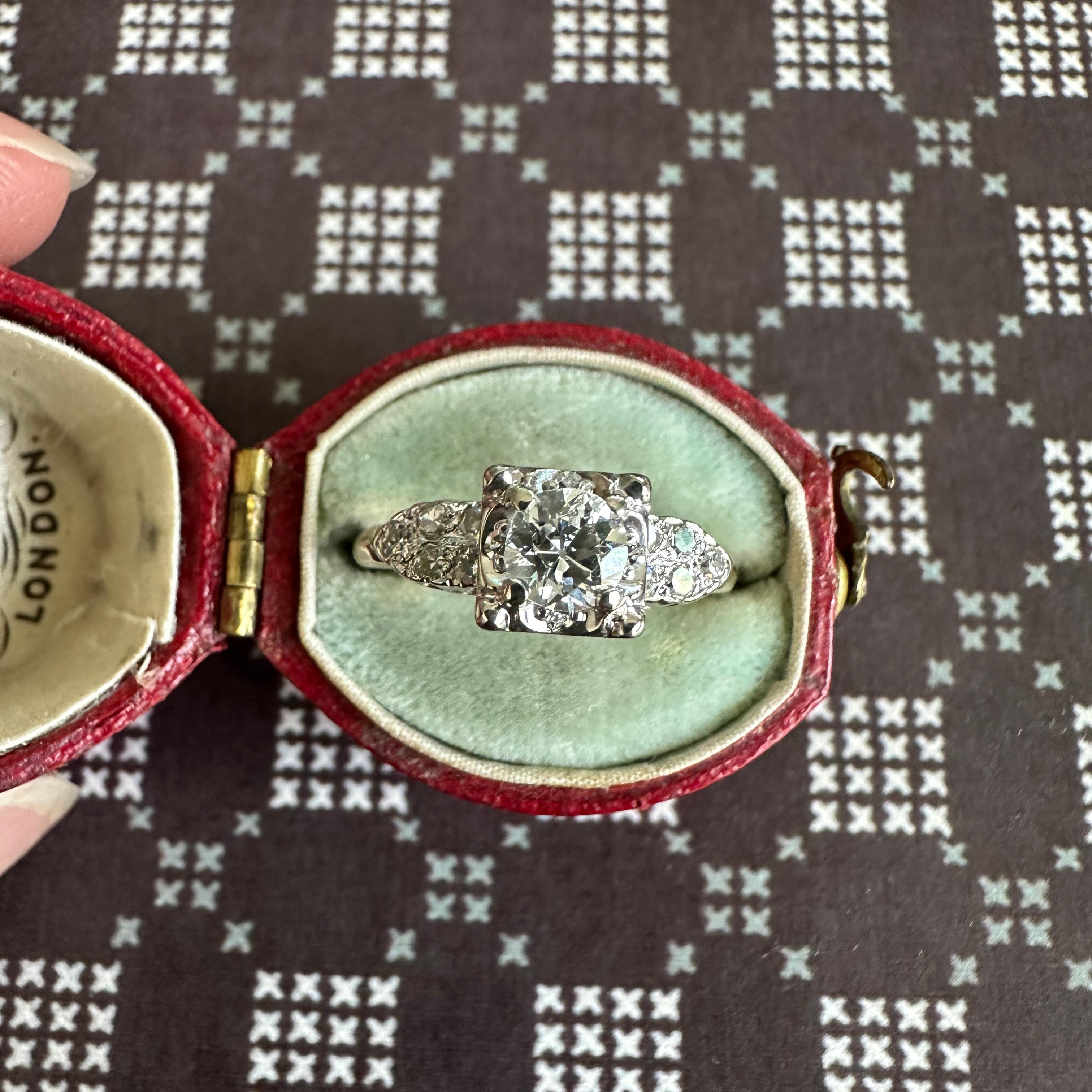 Anello di fidanzamento d'epoca con diamante da 0,40 carati in oro bicolore 14K in vendita 2