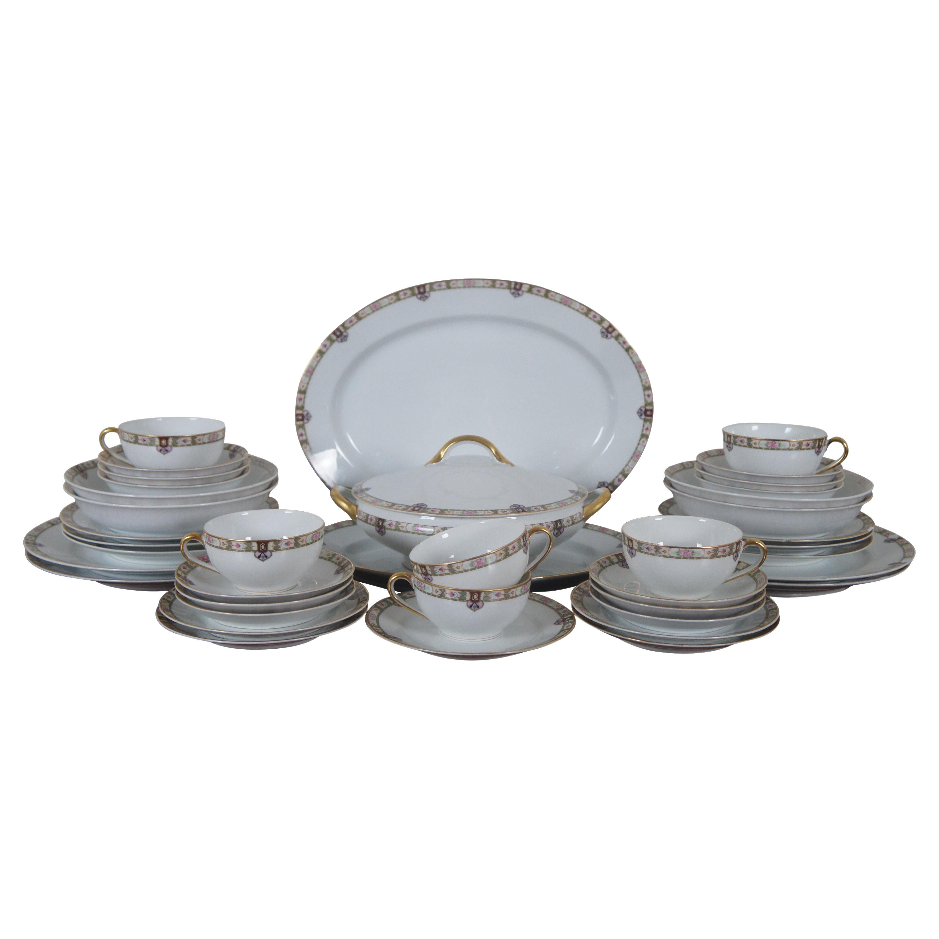 Vintage 41 Piece Noritake Regina Floral Porcelain Fine China Dinnerware 13674  For Sale