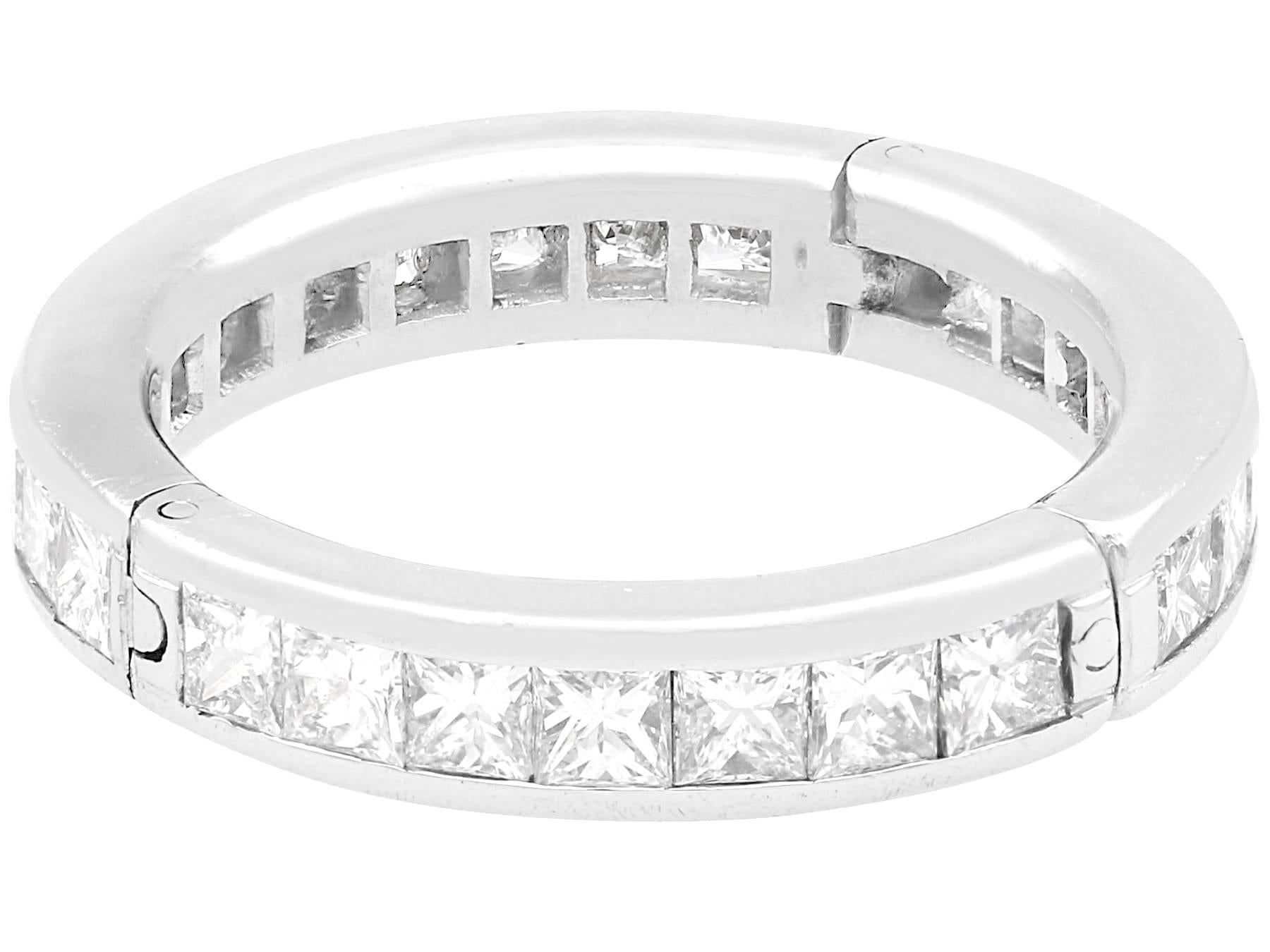 A stunning, fine and impressive vintage 4.10 carat diamond and 18 karat white gold eternity ring; part of our diverse collection of diamond rings.

This stunning, fine and impressive vintage eternity ring has been crafted in 18k white gold.

The