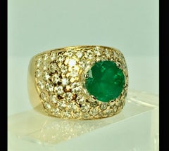 Vintage 4.10 Carat Natural Round Cut Colombian Emerald Diamond Ring