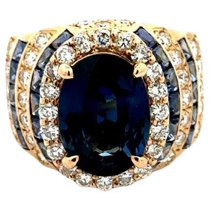 Vintage 4.12 Carat Sapphire GIA and Diamond Gold Statement Ring For Sale