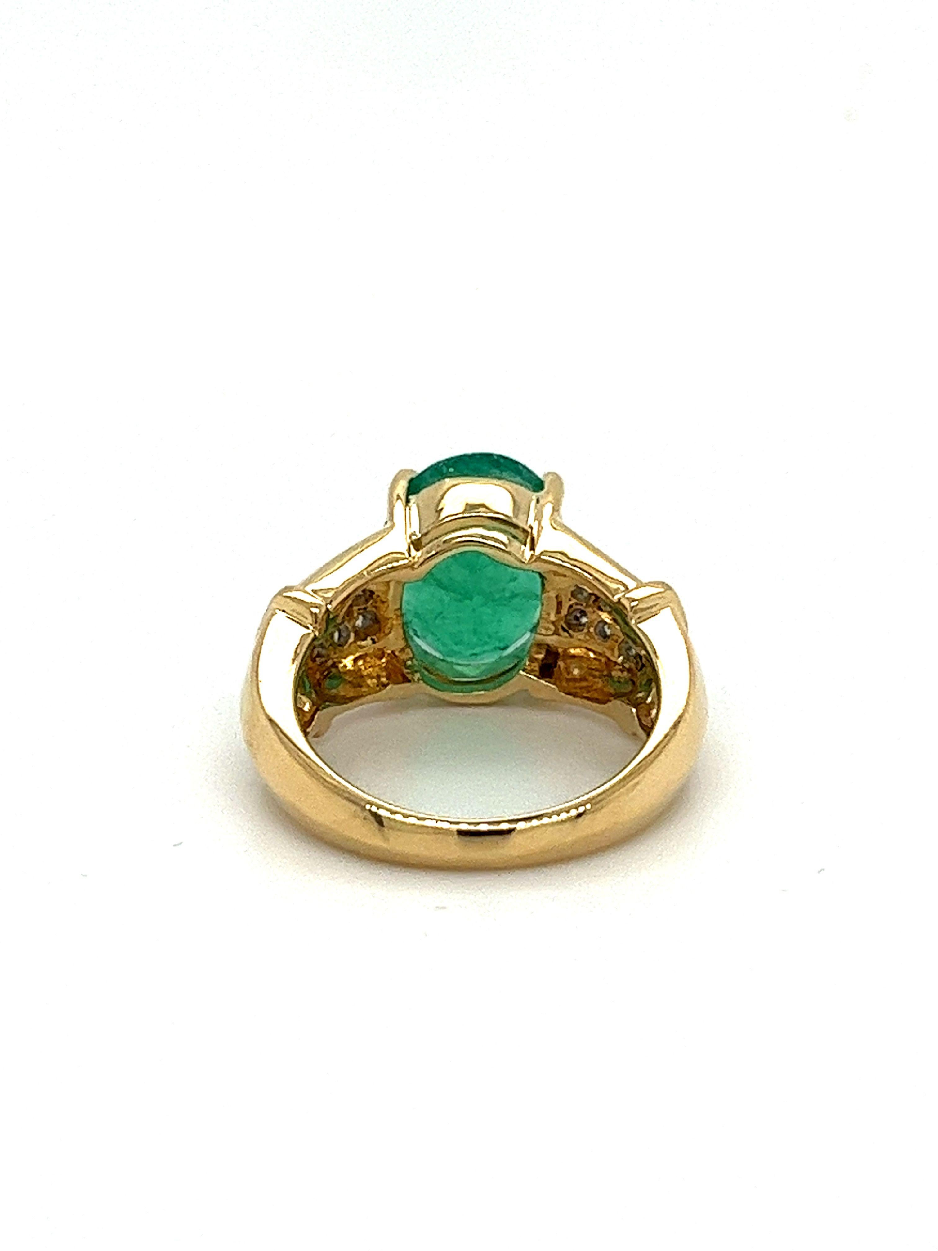 Art Deco 4.14 Carat Oval Cut Natural Emerald and Diamond Ring in 18K Yellow Gold