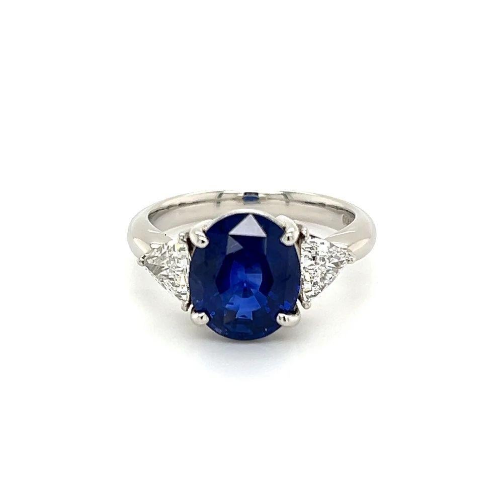 Modern Vintage 4.15 Carat Oval Ceylon Sapphire GIA and Trillion Diamond Platinum Ring For Sale
