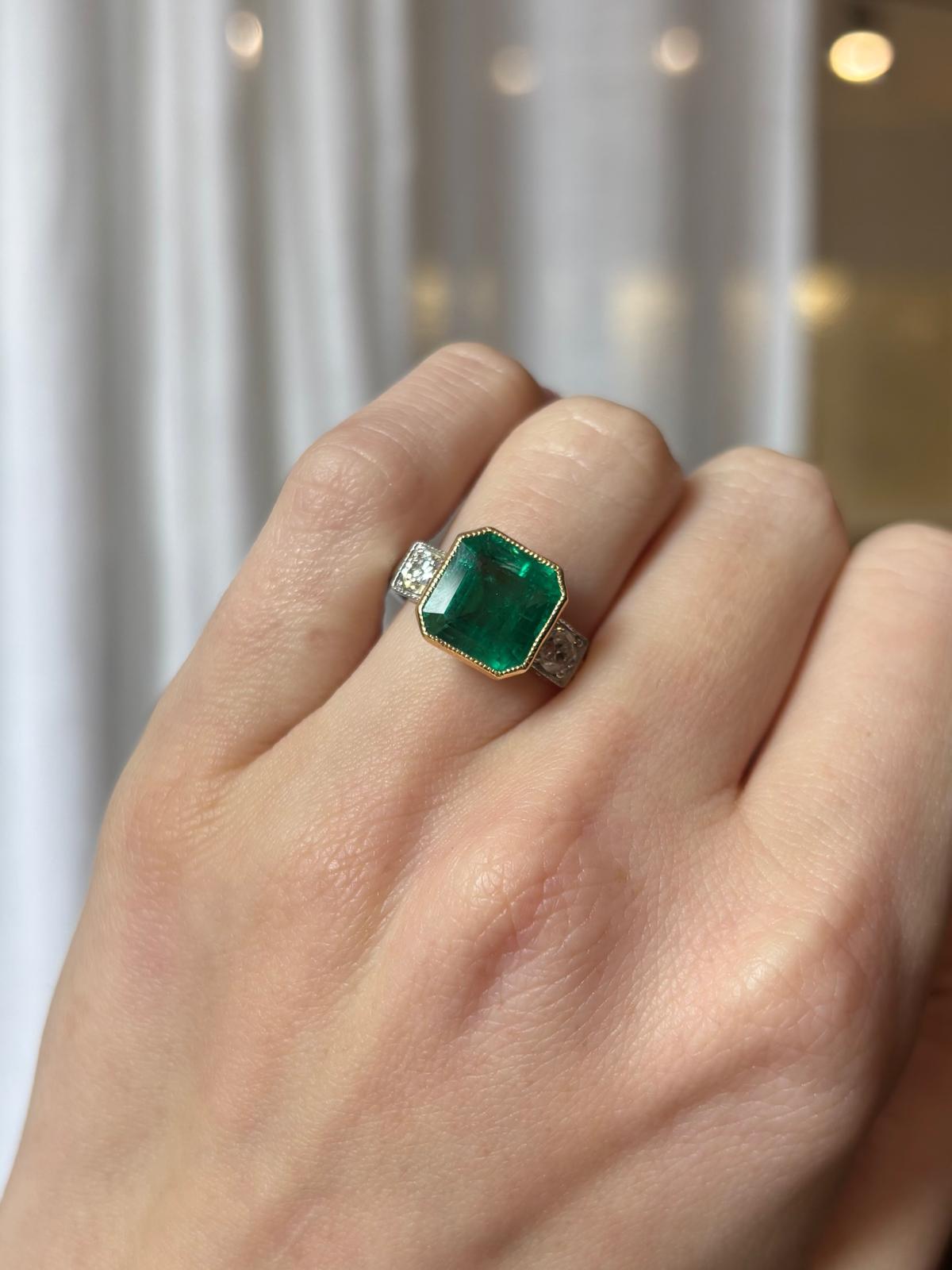Vintage 4.16ct Emerald and Old Cut Diamond Three Stone Ring in Gold and Platinum For Sale 6