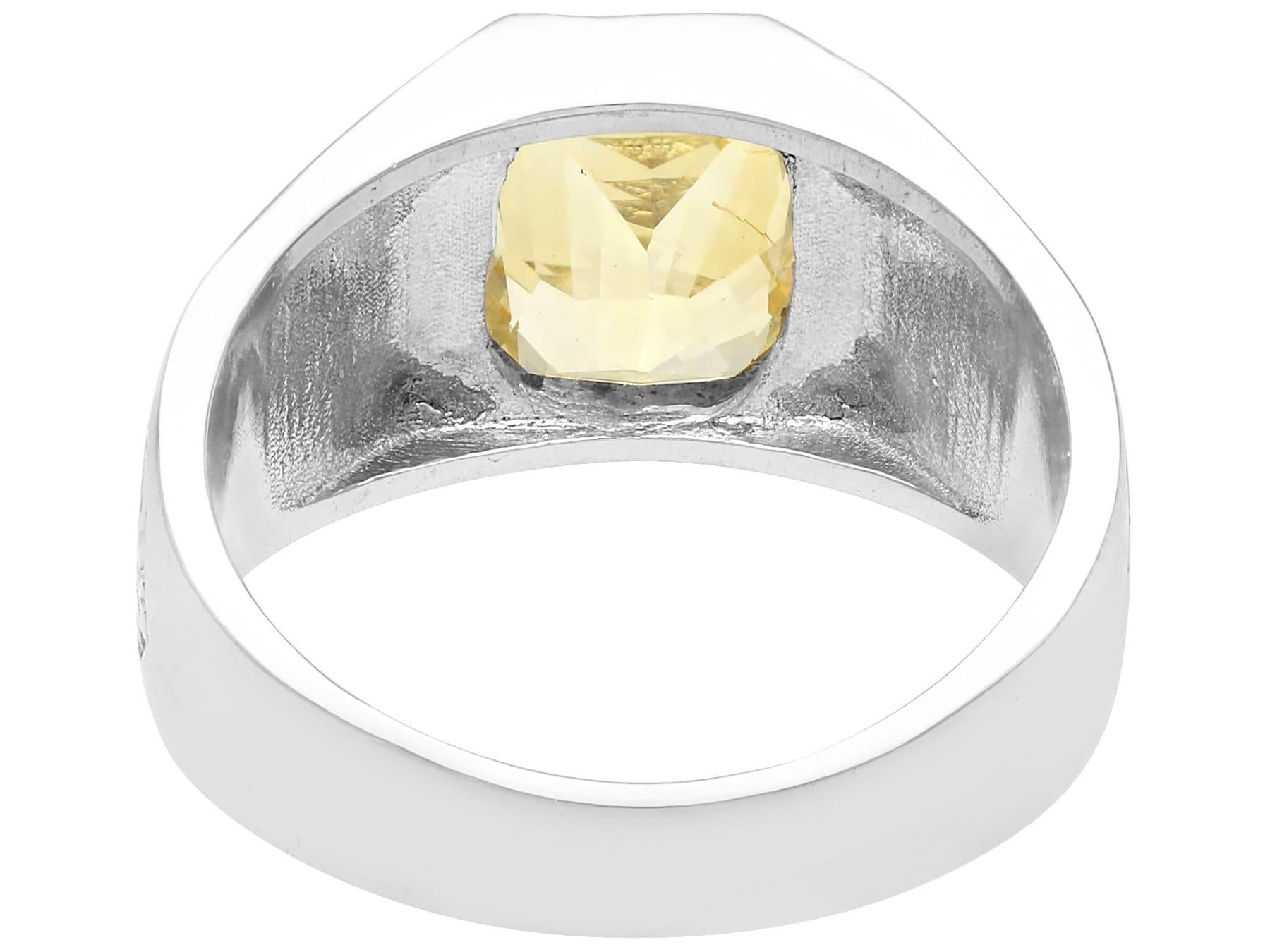 Bague de robe vintage en platine et saphir jaune de Ceylan 4,16 carats, c. 1990 Excellent état - En vente à Jesmond, Newcastle Upon Tyne