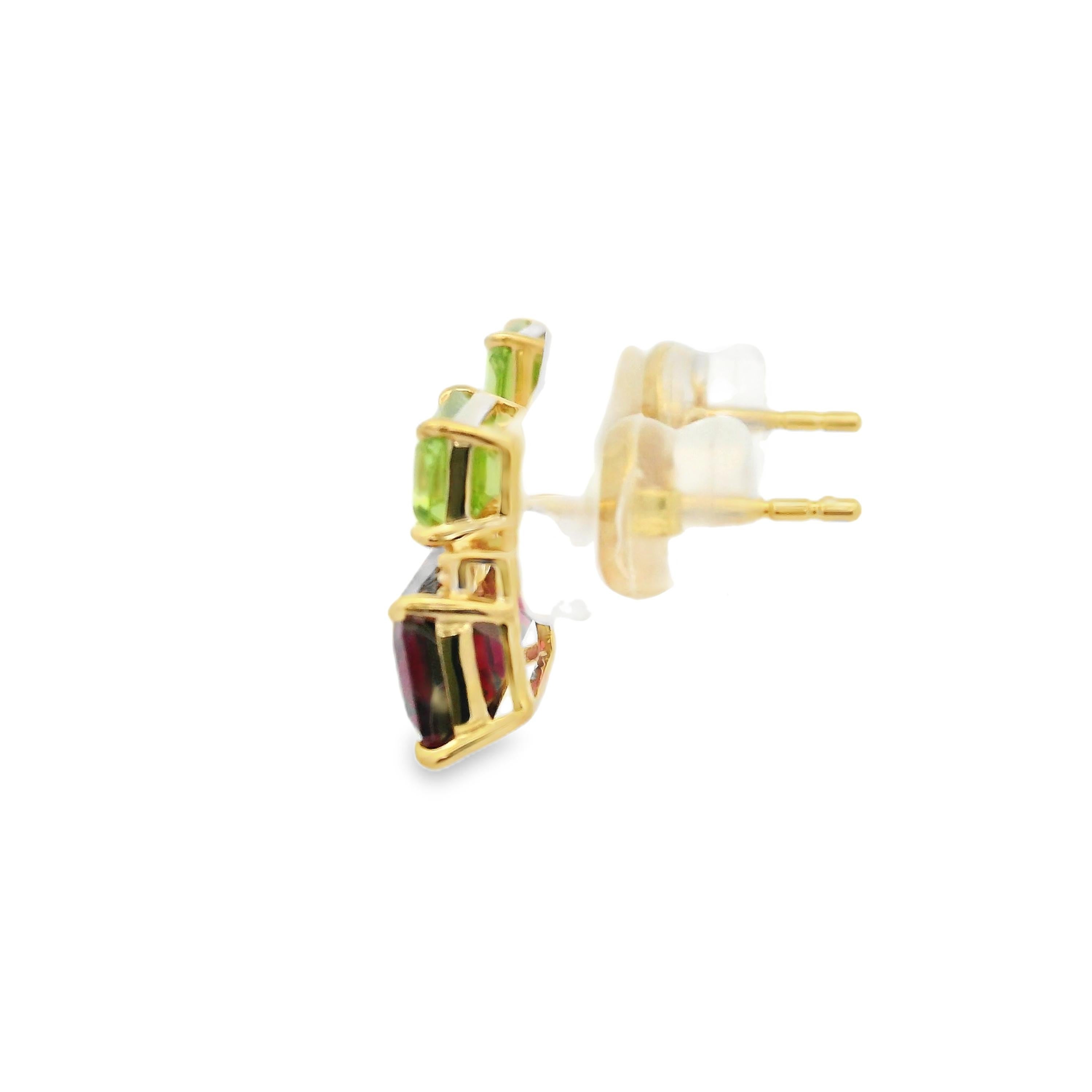 Pendientes vintage de oro amarillo de 14 quilates con diamantes peridoto y granate de 4,17 quilates en Nuevo estado para la venta en Hong Kong, HK