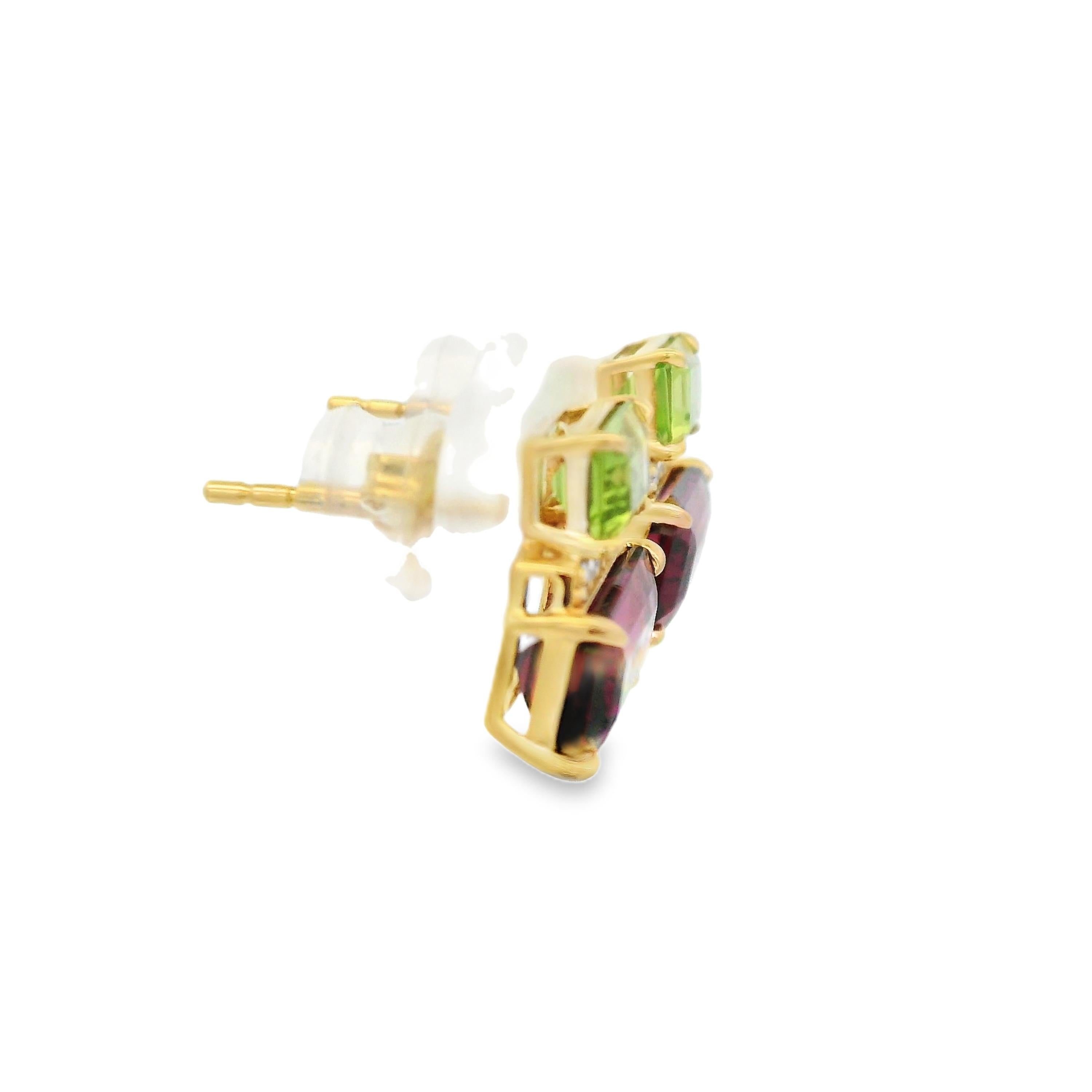 De las mujeres Pendientes vintage de oro amarillo de 14 quilates con diamantes peridoto y granate de 4,17 quilates en venta