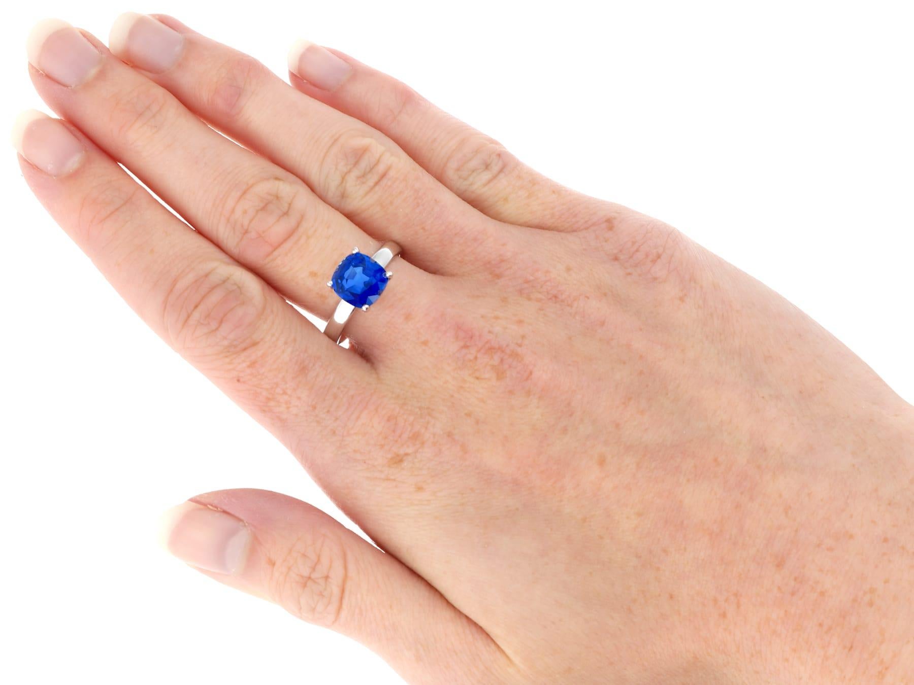 Vintage 4,19 Karat Madagaskar Saphir 18k Weißgold Solitär Ring CIRCA 1990 im Angebot 4