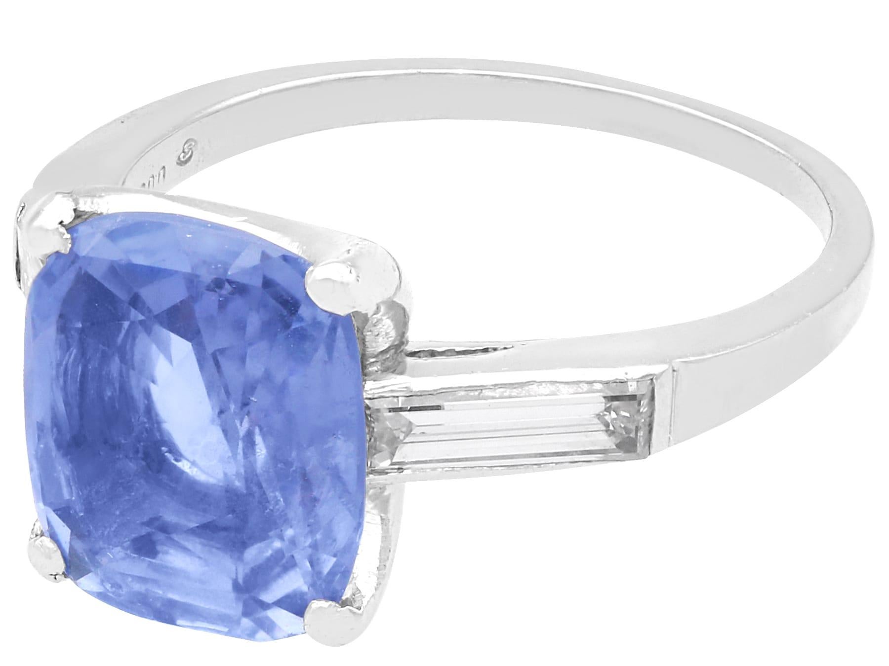 Vintage 4.20 Carat Ceylon Sapphire 0.40 Carat Diamond Platinum Ring Circa 1945 In Excellent Condition In Jesmond, Newcastle Upon Tyne