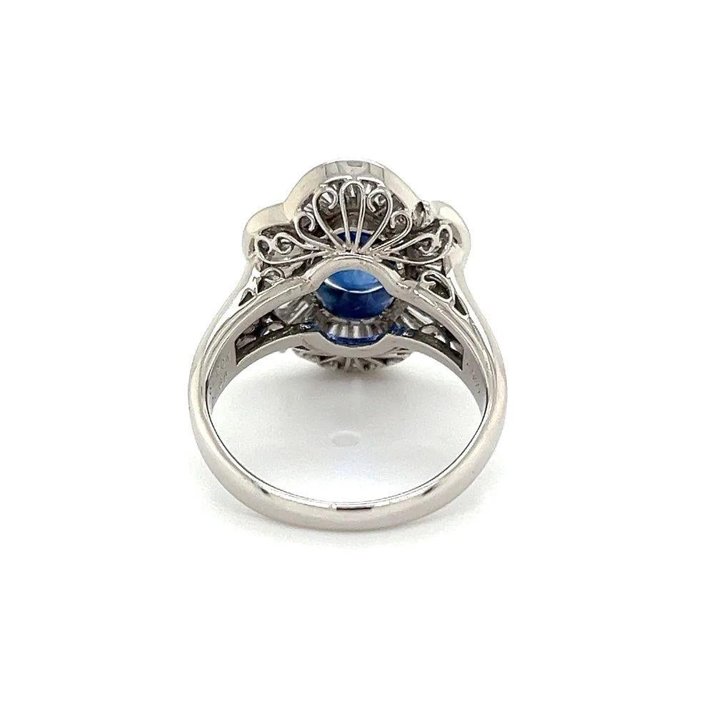 Vintage 4.20 Carat GIA Oval Ceylon Sapphire and Baguette Diamond Platinum Ring In Excellent Condition For Sale In Montreal, QC