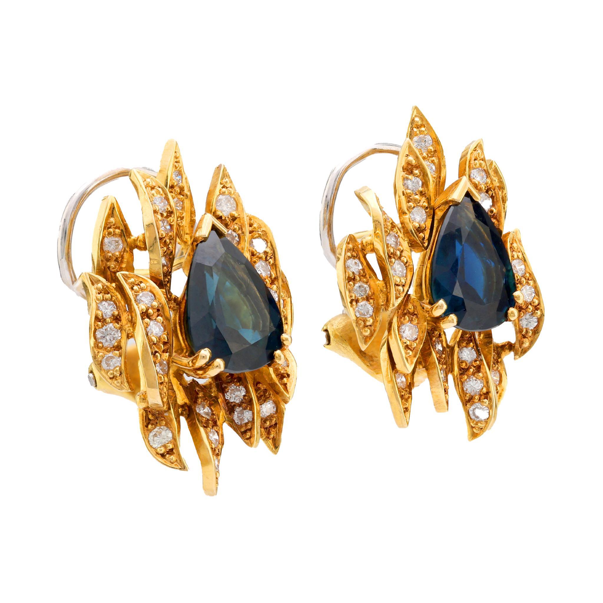 Pendientes vintage de oro amarillo de 18k con diamante y zafiro de 4,20 quilates de peso total Moderno en venta
