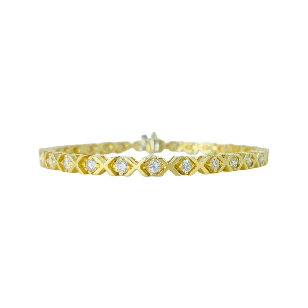 Vintage 4.20 Total Carat Weight Diamond Tennis Bracelet 14k. Le bracelet est orné de diamants ronds de taille brillant pesant environ 0,15 ct chacun, pour un total d'environ 4,20 carats. Les diamants présentés sont de couleur et de pureté H/SI. Le
