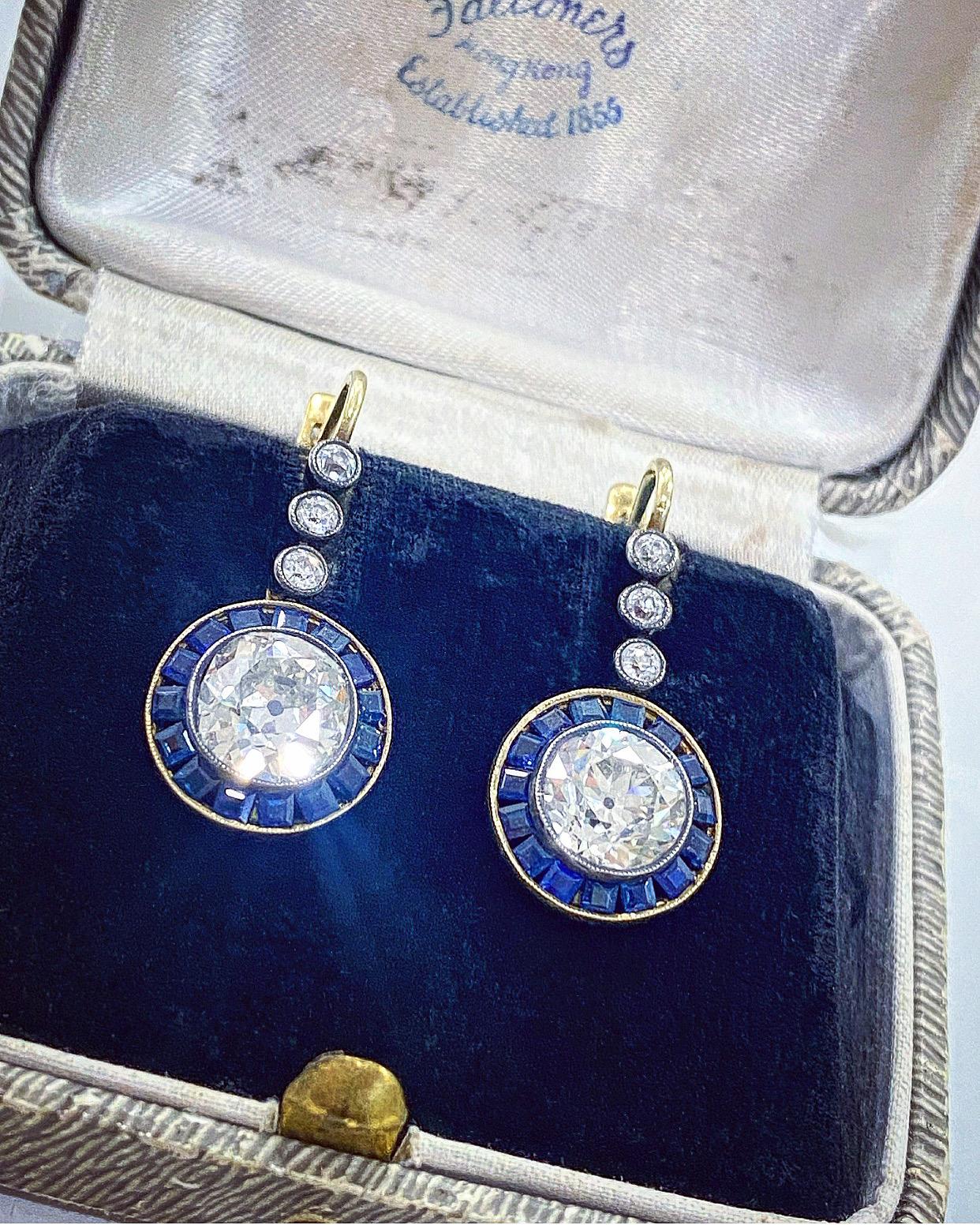 Women's or Men's Vintage 4.20ct Diamond and Sapphire Drop Earrings, c.1950s For Sale