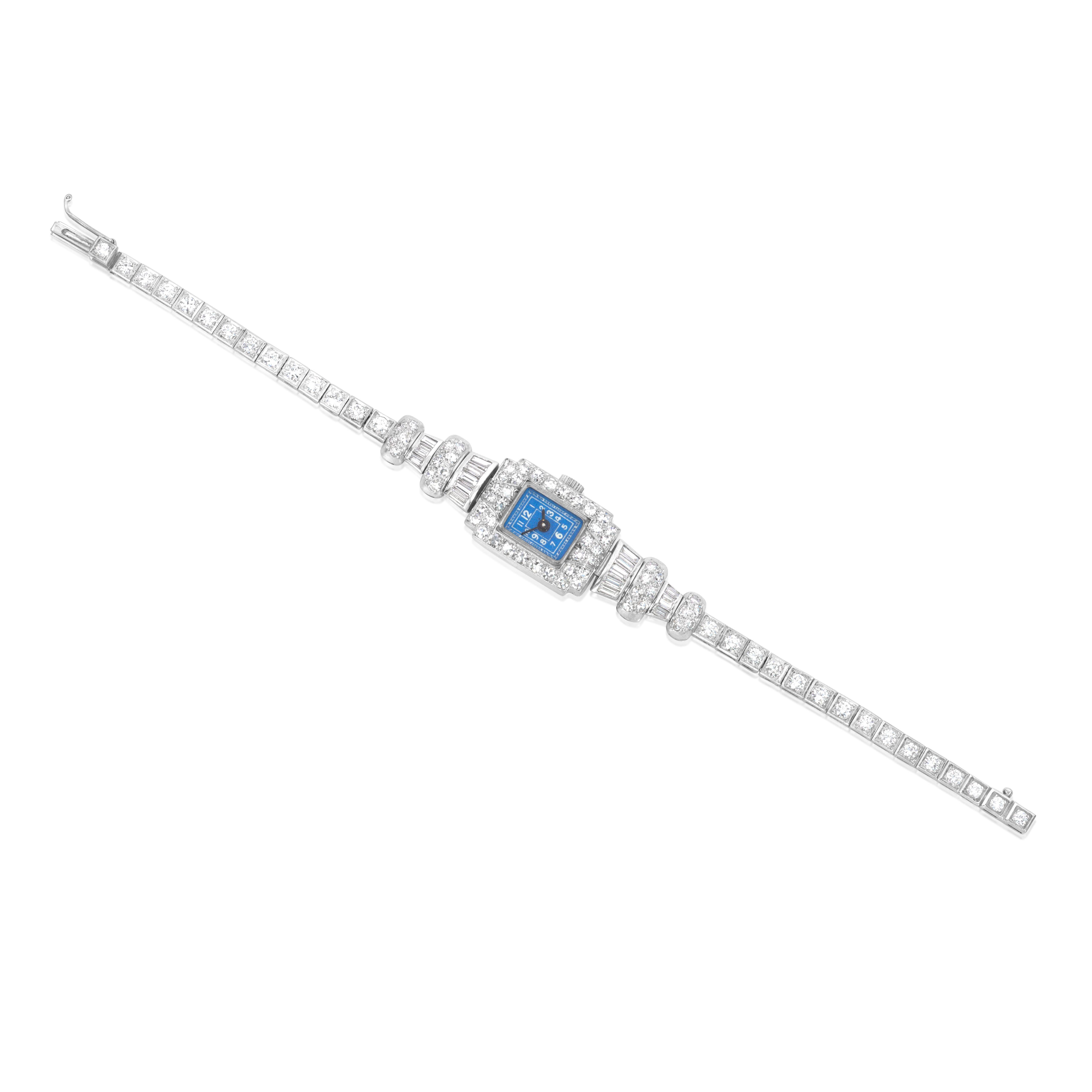 Damenarmbanduhr aus Platin mit 4,25 Karat Diamanten im Mischschliff im Vintage-Stil (Art déco) im Angebot