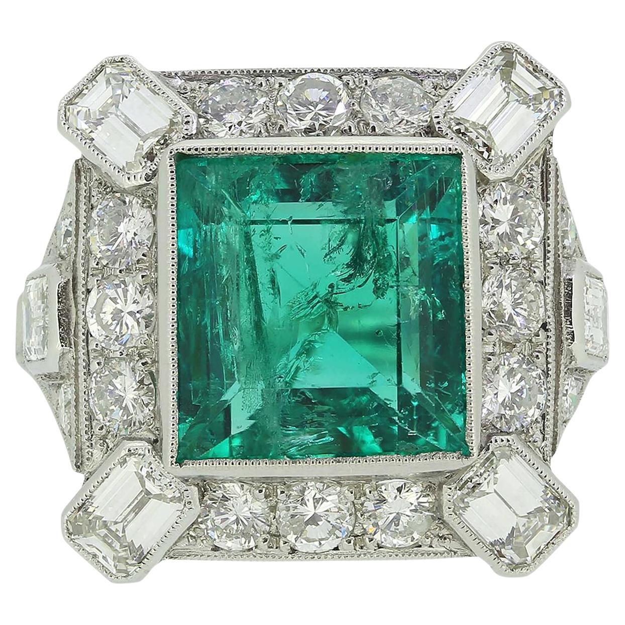 Vintage 4.34 Carat Emerald and Diamond Cluster Ring For Sale