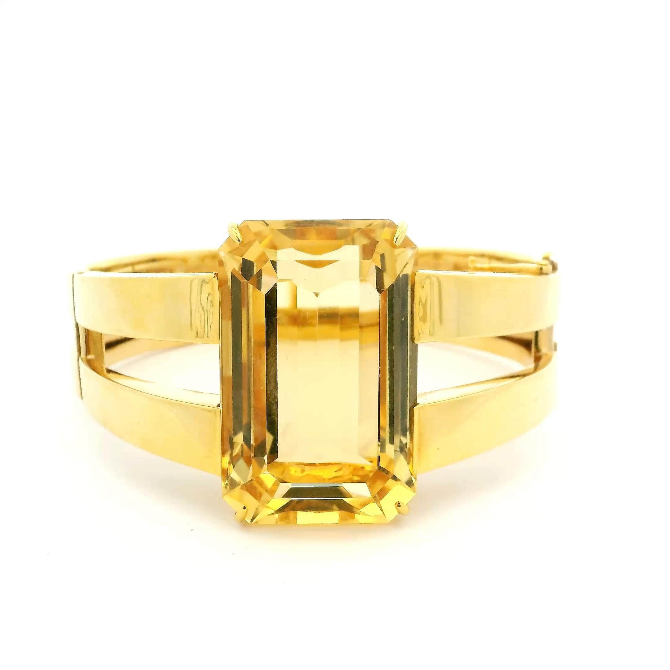Bangle d'epoca in oro giallo 18 carati con citrino da 44,40 carati del 1960 in vendita 4