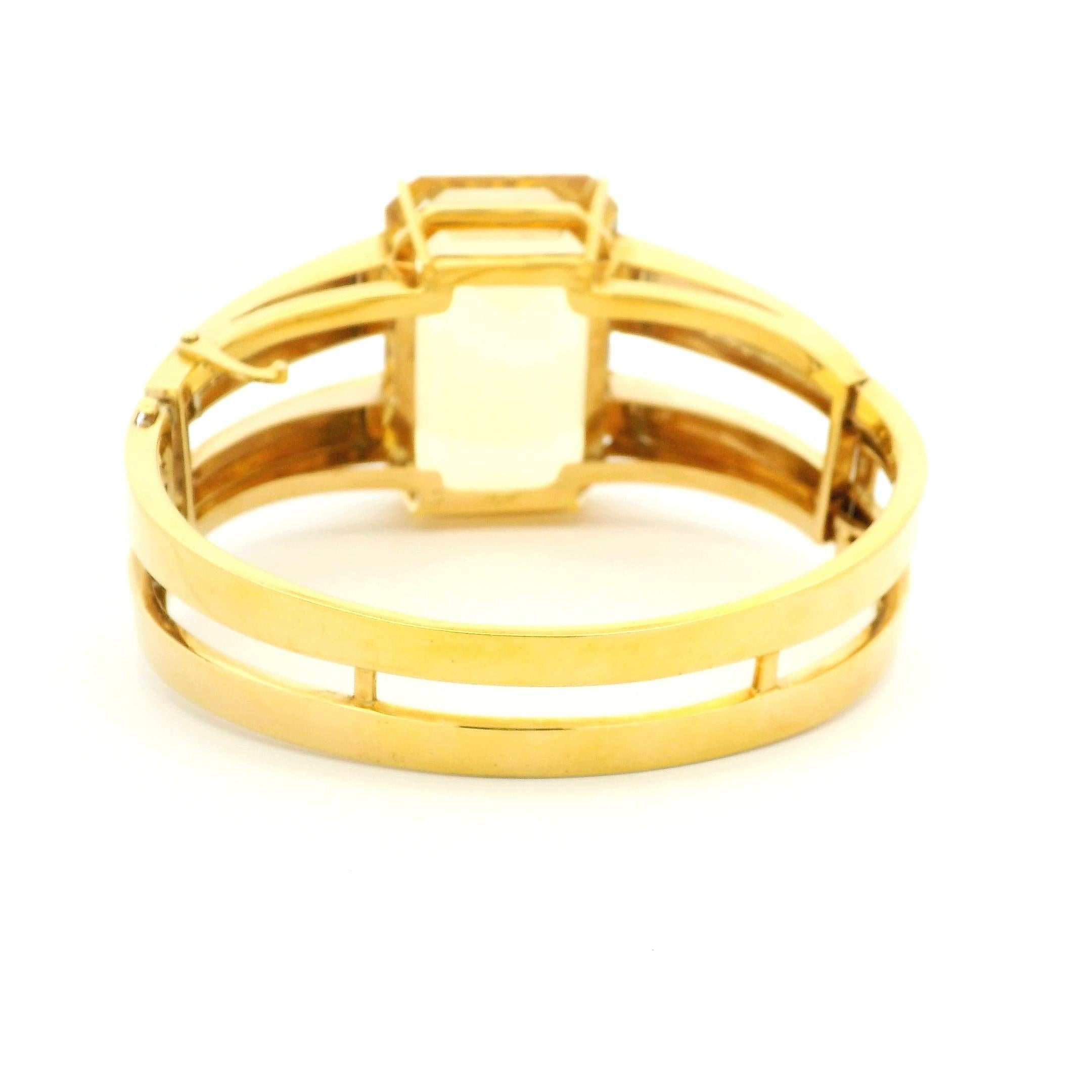 Bangle d'epoca in oro giallo 18 carati con citrino da 44,40 carati del 1960 in vendita 5