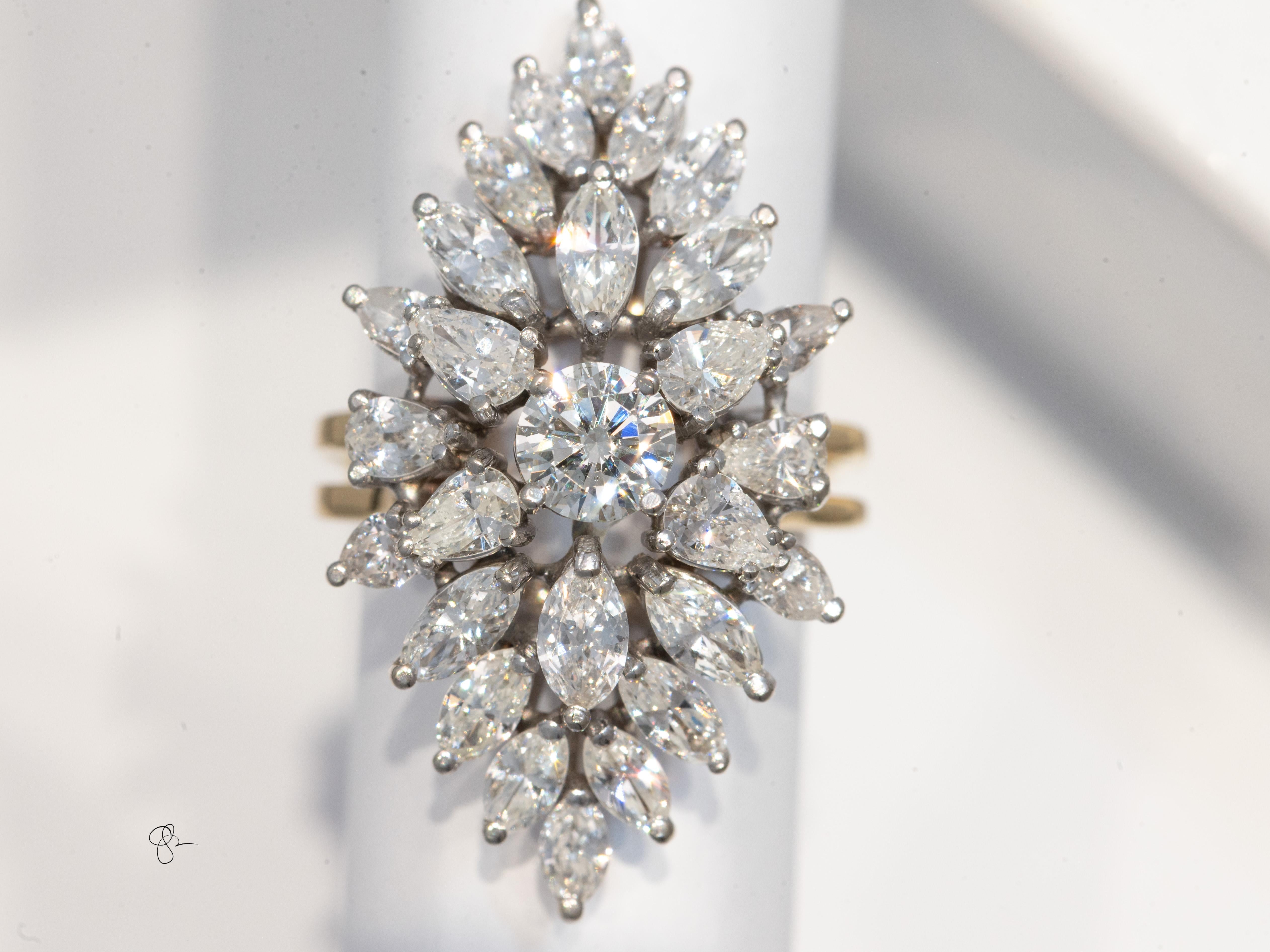 Vintage 4.5 Carat Diamond Marquise Cluster Cocktail Ring 18k Bon état - En vente à Tucson, AZ