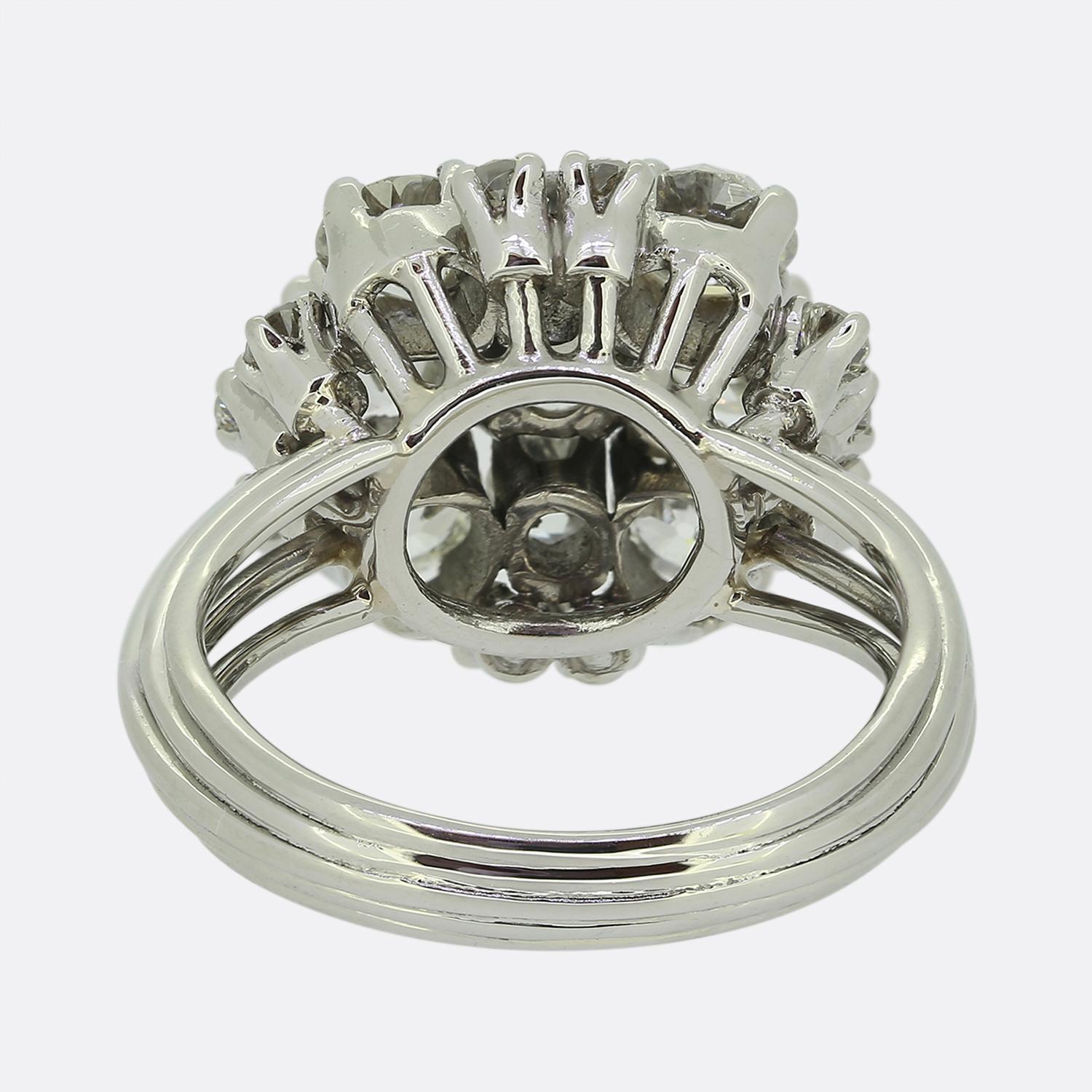 Vintage 4.50 Carat Old Cut Diamond Cluster Ring In Good Condition In London, GB