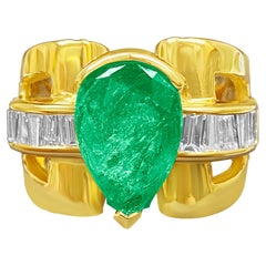 Vintage 4.50 Carat Pear Shape Emerald and Baguette Diamond Men's Gold Ring