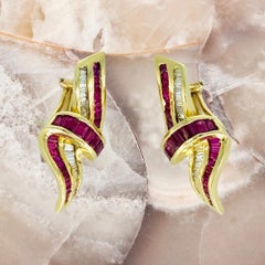 Vintage 4.50 Carat Ruby and Diamonds Swivel Lighting Strike Design Clip Earrings