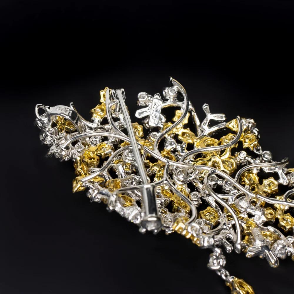 Round Cut Vintage 4.50 Carat Striking Fancy Yellow & White Diamond Pendant/Brooch 18k For Sale