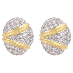 Orecchini vintage in platino e oro 18 carati con diamanti per un peso totale di 4,50 carati