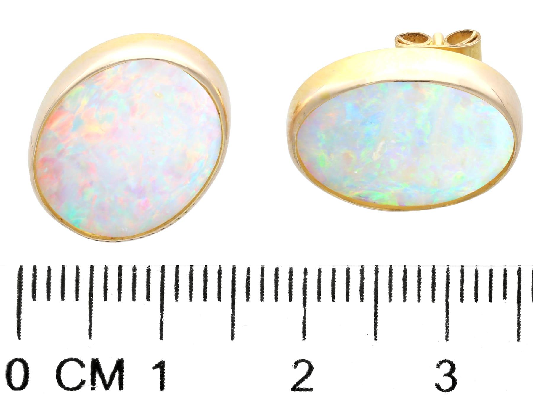 Vintage 1950's 4.51 Carat Opal and 9K Gold Stud Earrings For Sale 1