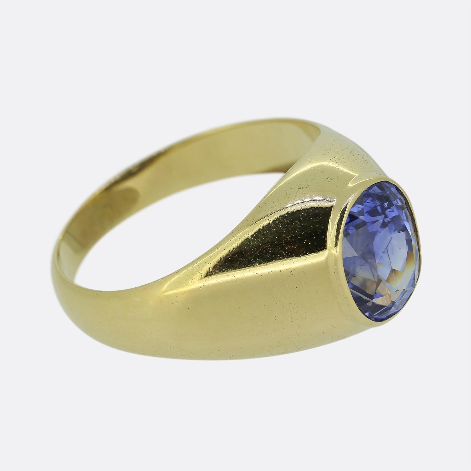 Vintage Ring mit 4,65 Karat Saphir (Ovalschliff) im Angebot