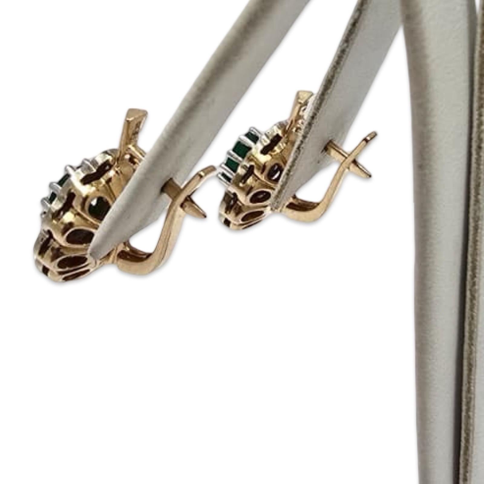 Set di anelli e orecchini d'epoca con smeraldo russo e diamanti del Giardino Imperiale da 4,70tcw In condizioni ottime in vendita a Miami, FL