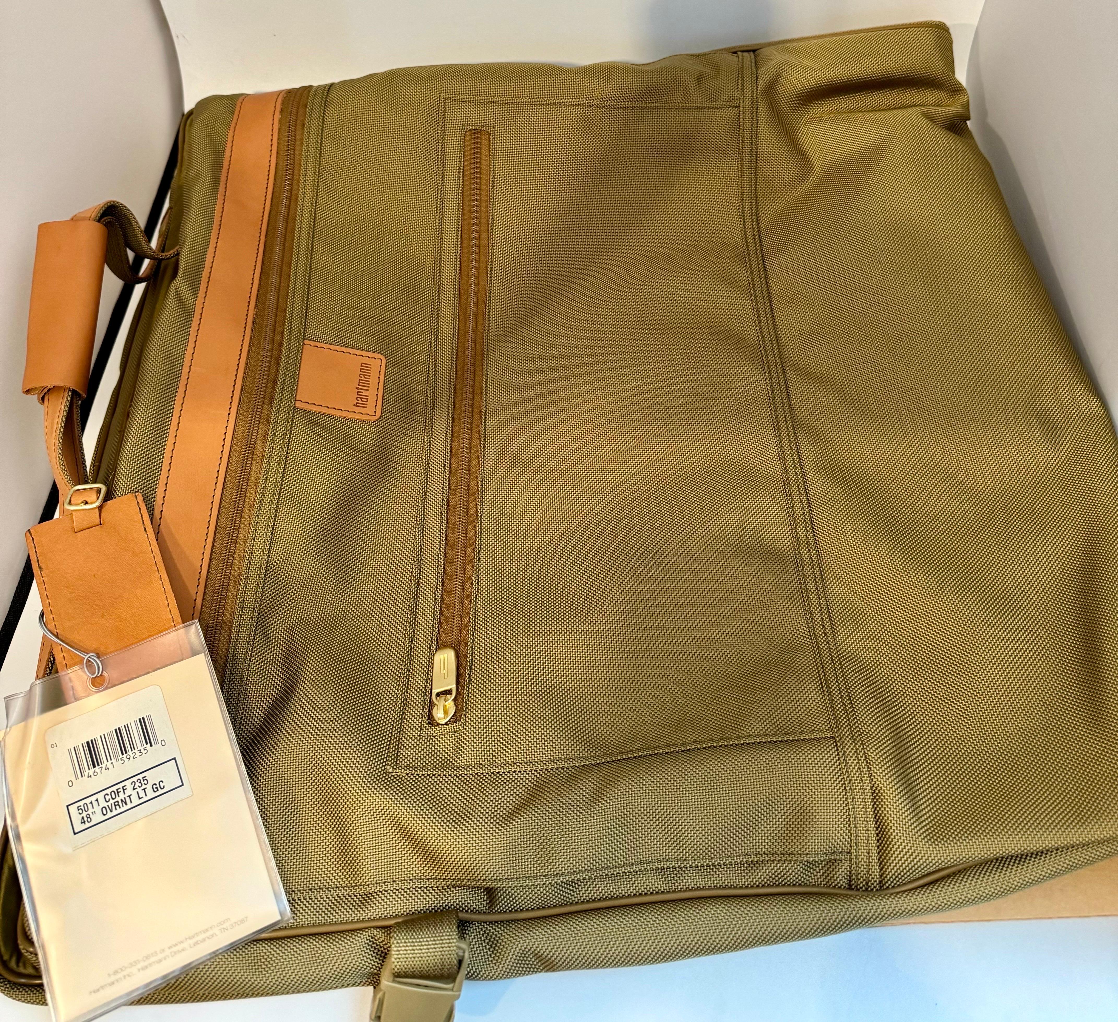 Hartmann vintage 48  Suiter / Sac à vêtements avec poches, neuf dans sa boîte en vente 1