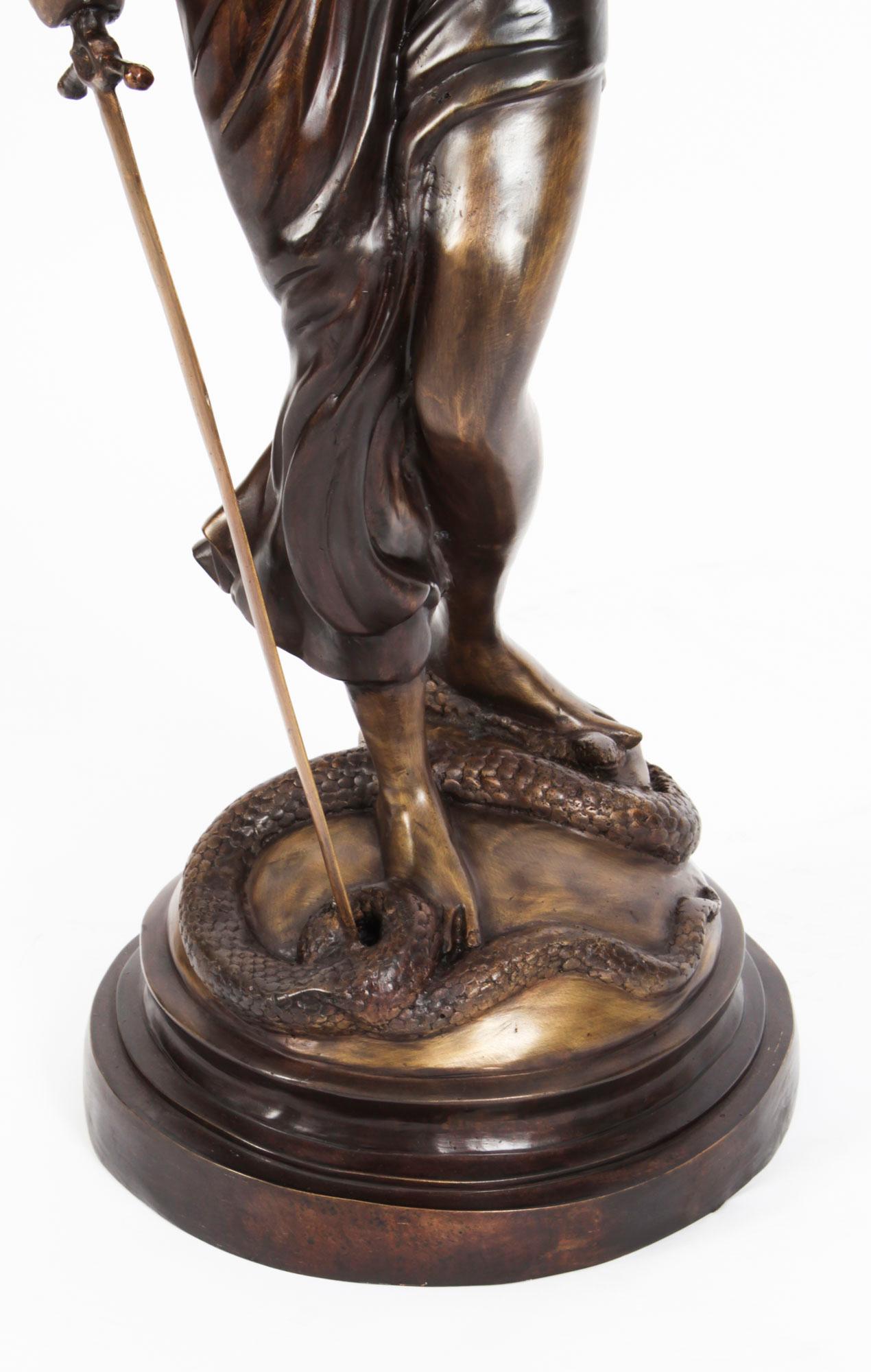 Fin du 20e siècle Statue vintage Lady Justice de 4 pieds en bronze du 20ème siècle en vente