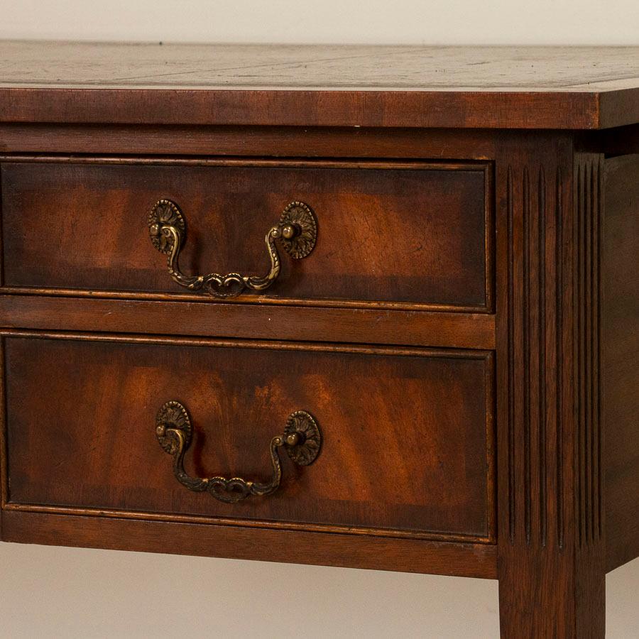 20th Century Vintage 5-Drawer English Mahogany Writing Desk with Green Leather Top