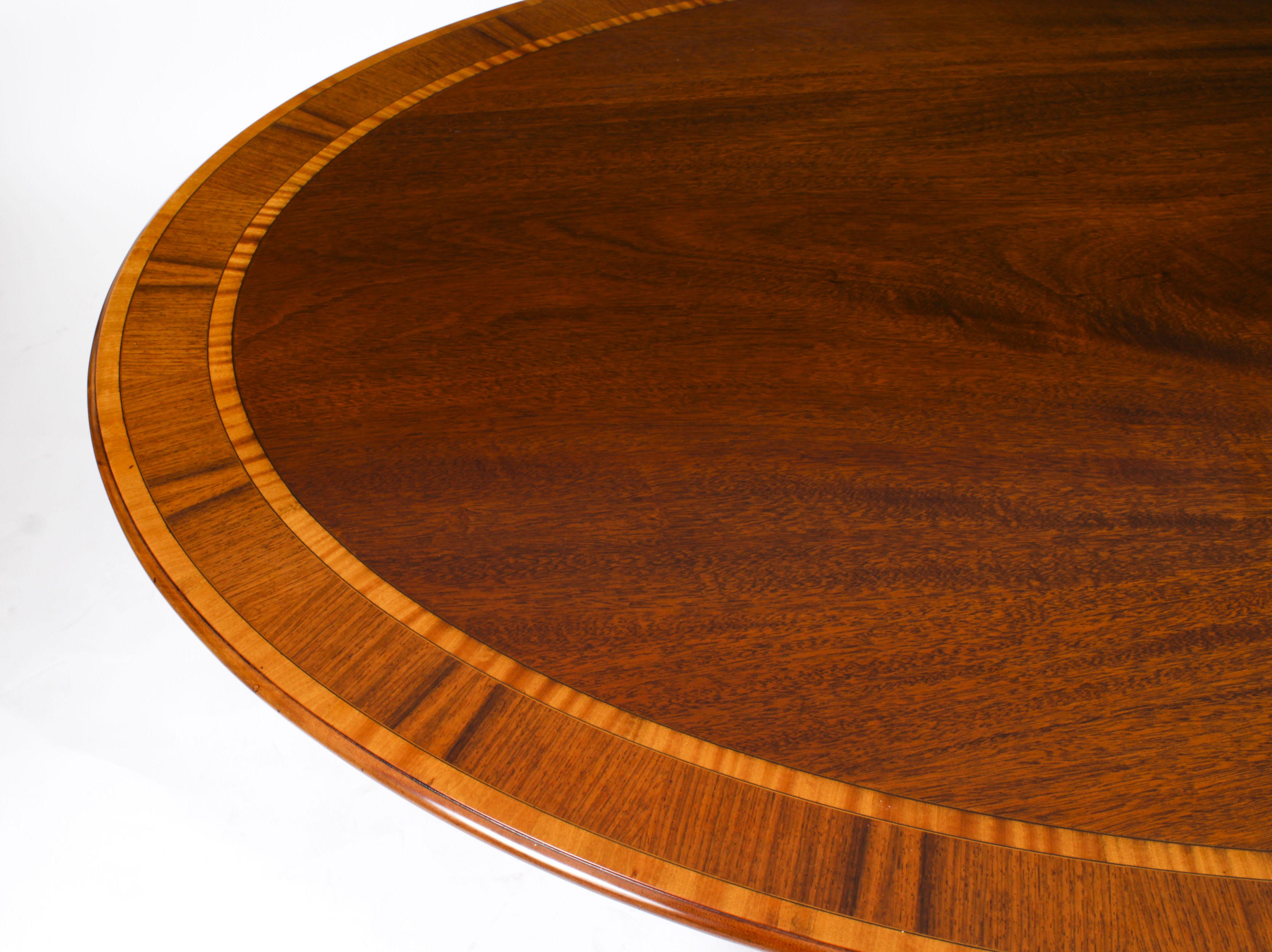 Vintage Oval Mahogany Dining Table by William Tillman, 20th Century 1