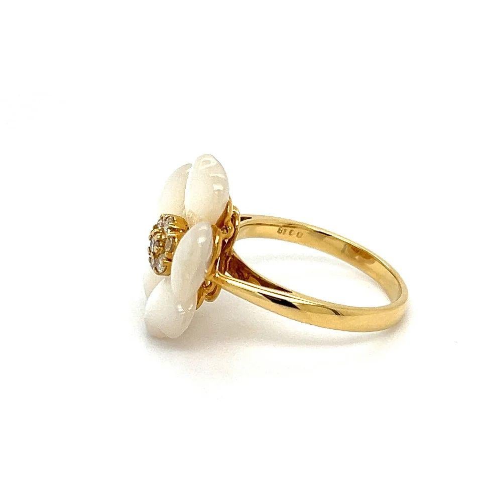 Women's Vintage 5 Mother of Pearl MOP Heart Flower Petal and Diamond Gold Ring For Sale