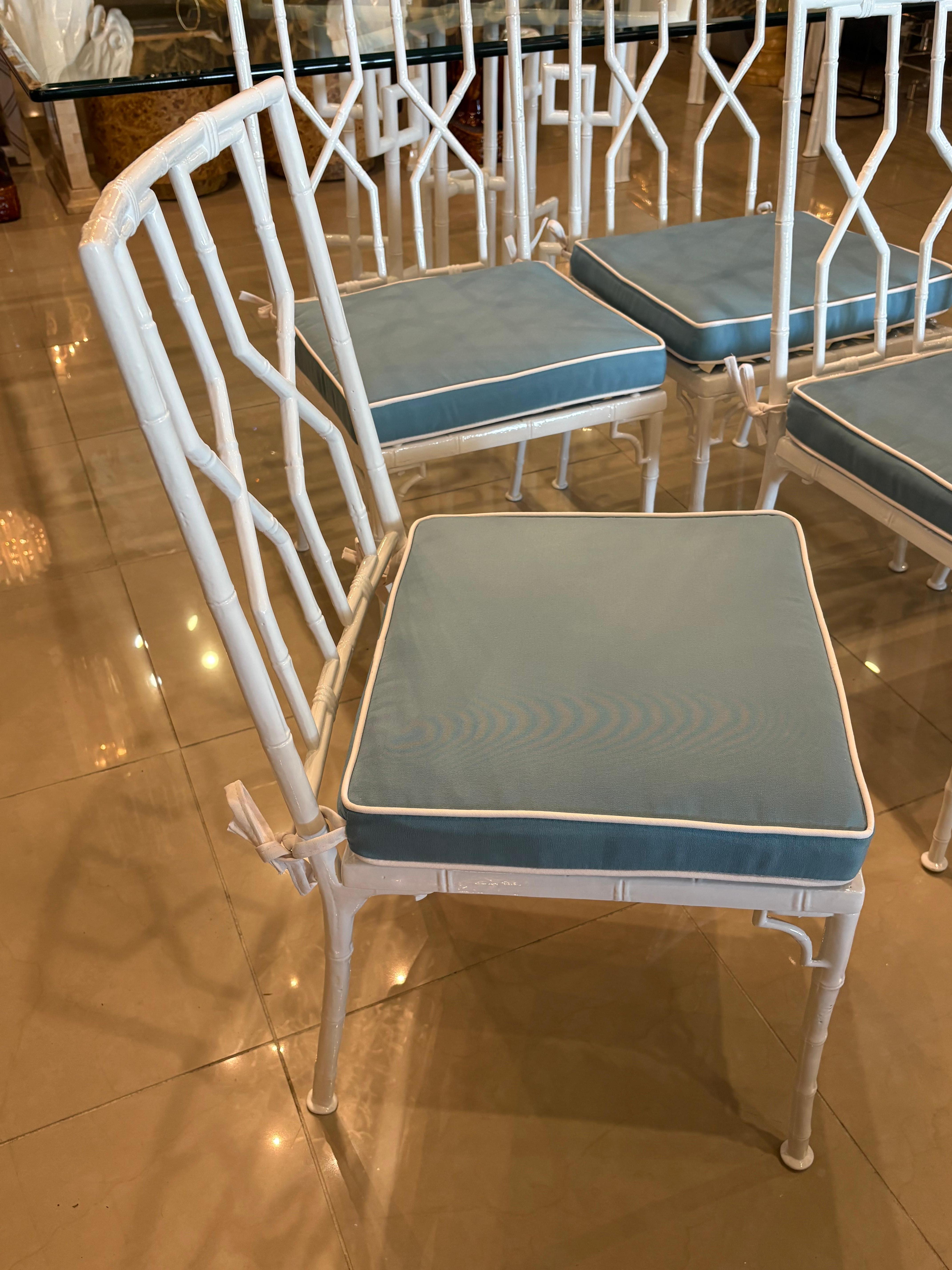Vintage 5 Pc Faux Bamboo Greek Key Patio Dining Game Table & Chairs Restaurato in vendita 10