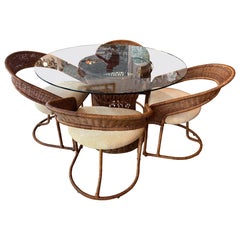 Vintage By 5 Pc. Tavolo da pranzo o da gioco in vimini di rattan e set di sedie a botte