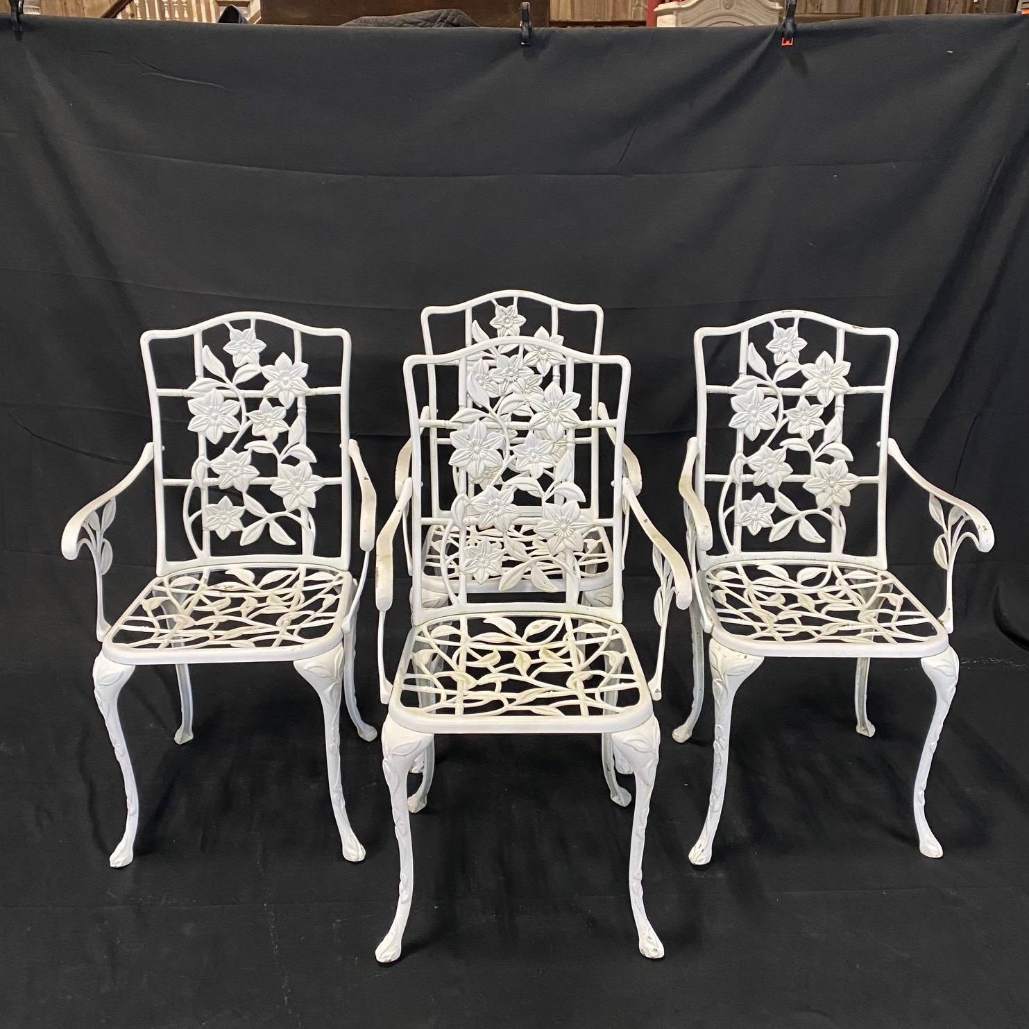 Vintage 5 Piece Set of English Nova Garden Patio Furniture with Vines and Leaves For Sale 2