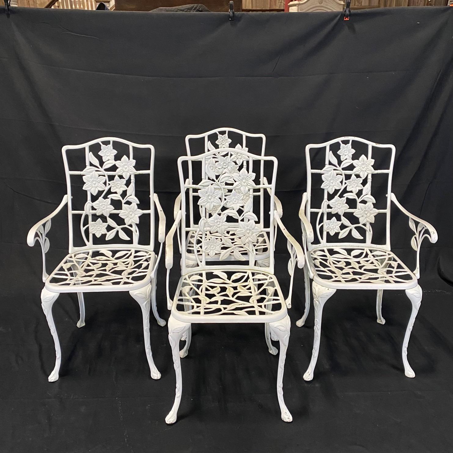 Vintage 5 Piece Set of English Nova Garden Patio Furniture with Vines and Leaves 2
