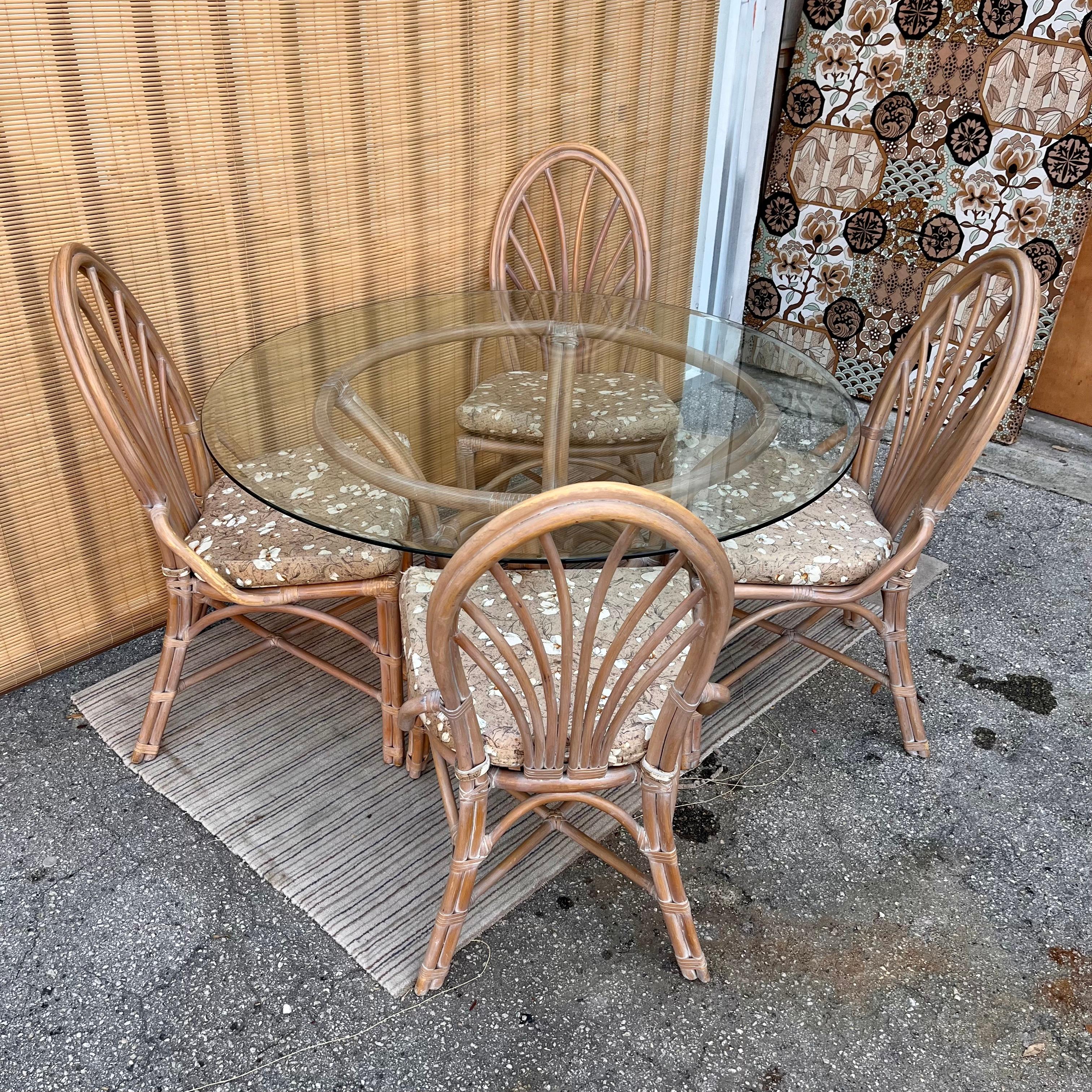 Vintage 5 Pieces Coastal Style Rattan Dining Set in the McGuire's Manner For Sale 7