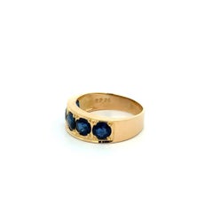 Vintage 5 Stone Blue Sapphire Gold 7mm Band Ring
