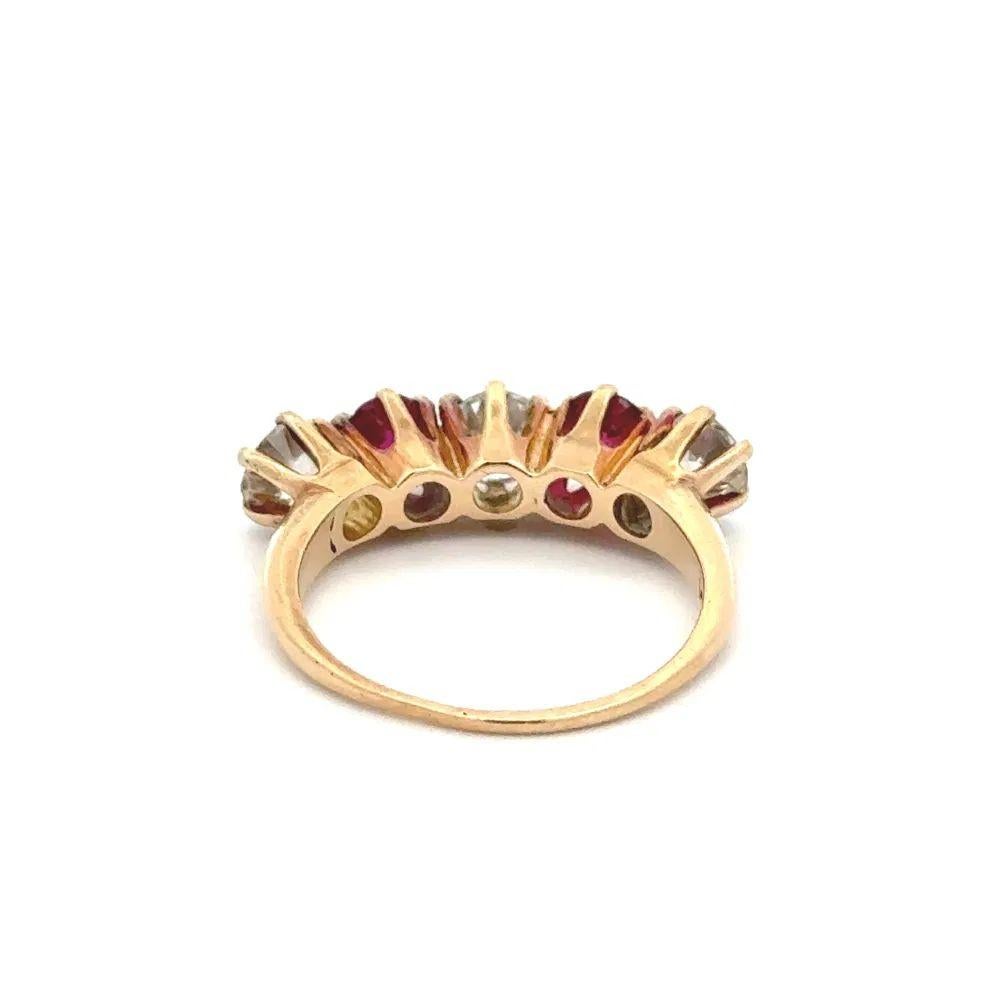 Vintage 5 Stone Old European Cut Diamond and Ruby Gold Band Ring In Excellent Condition For Sale In Montreal, QC