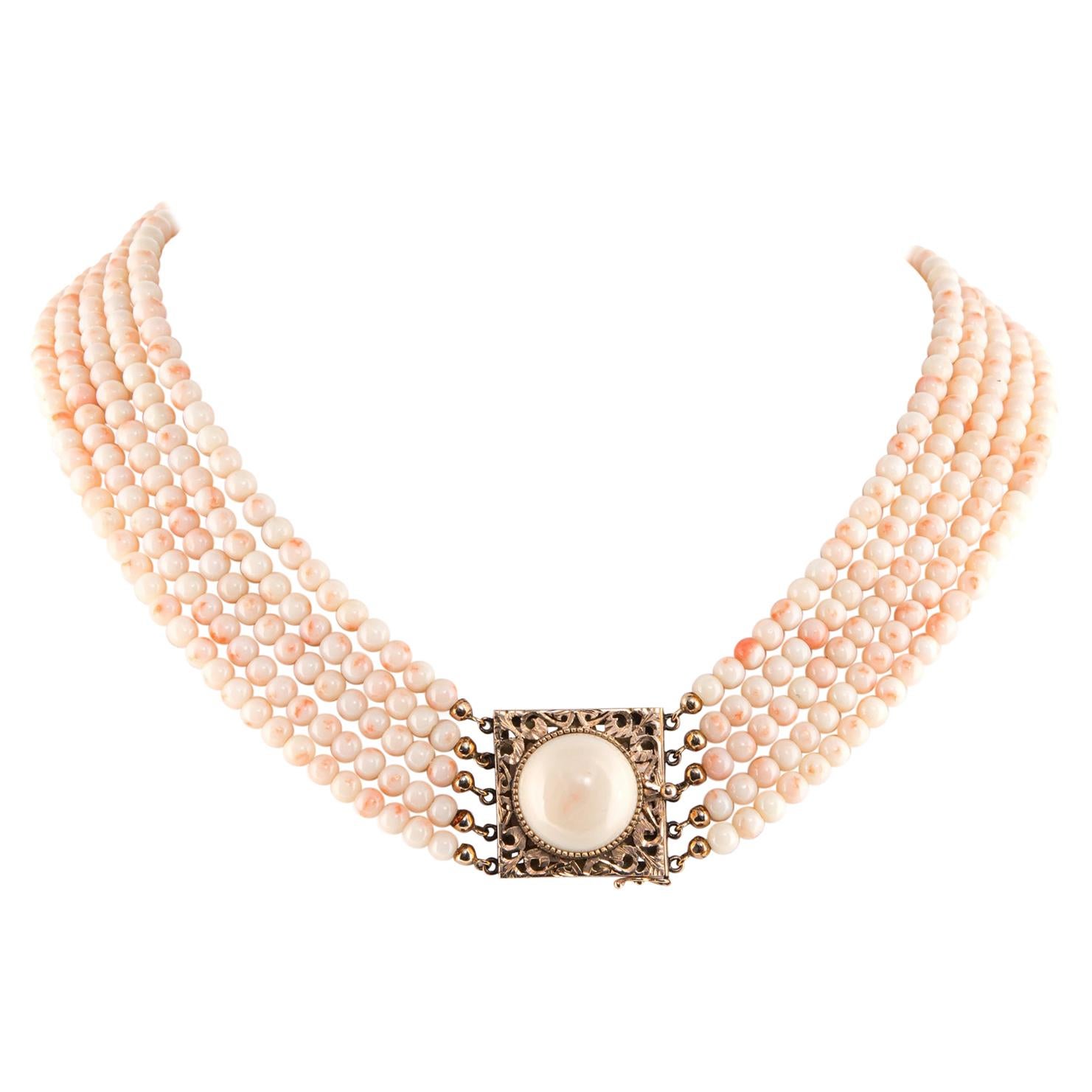 Collier ras du cou en corail peau d'ange 5 brins Vintage Multi Strand Jewelry en vente