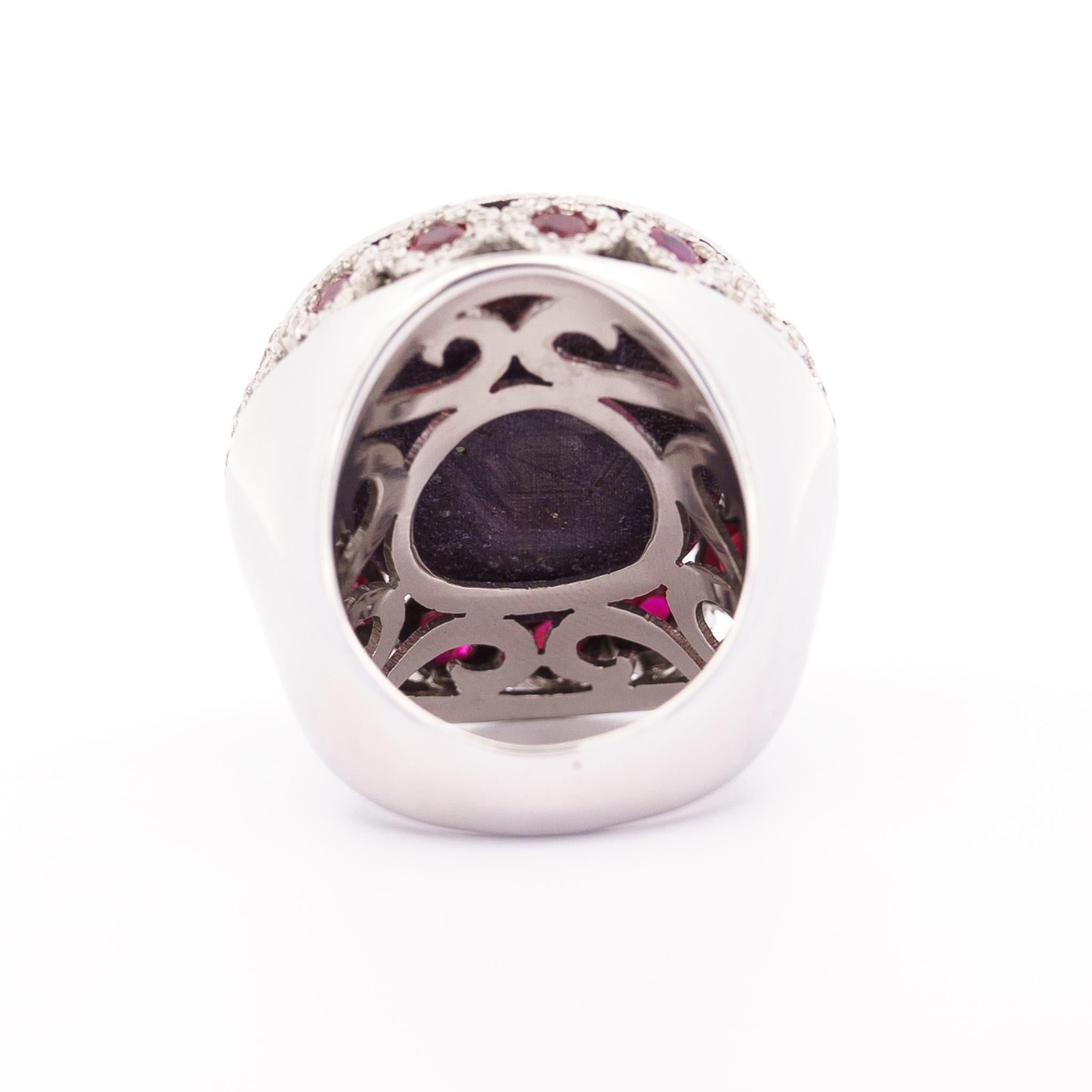 Vintage 50 Carat Star Ruby Cabochon 18K White Gold Gypsy Style Heavy Ring In New Condition For Sale In Miami, FL